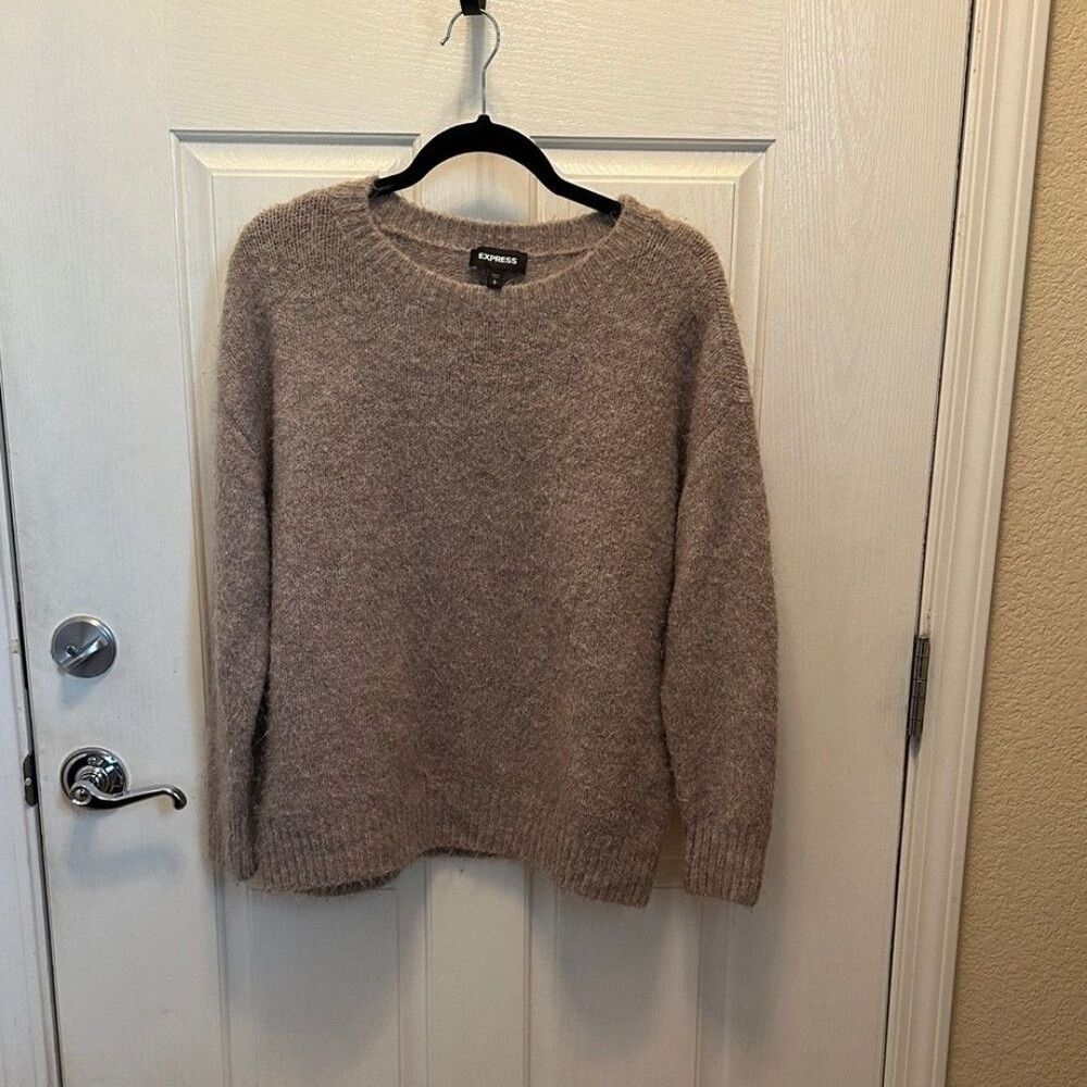 Express Cozy Taupe Crew Neck Sweater Size Small
